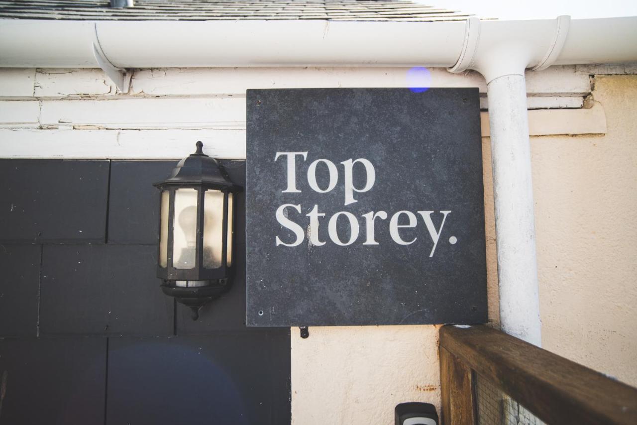 Top Storey Дартмут Екстер'єр фото